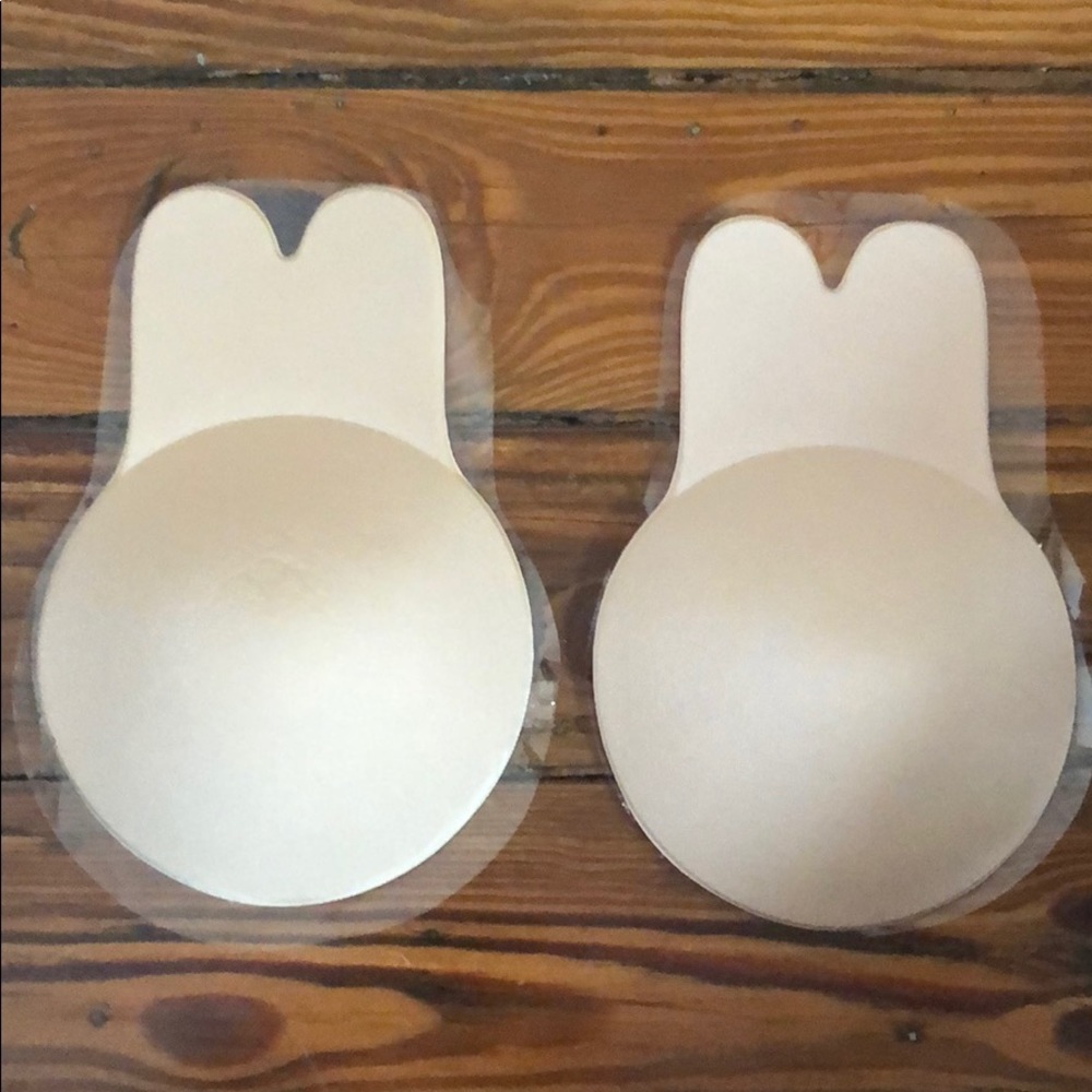 Sticky bra